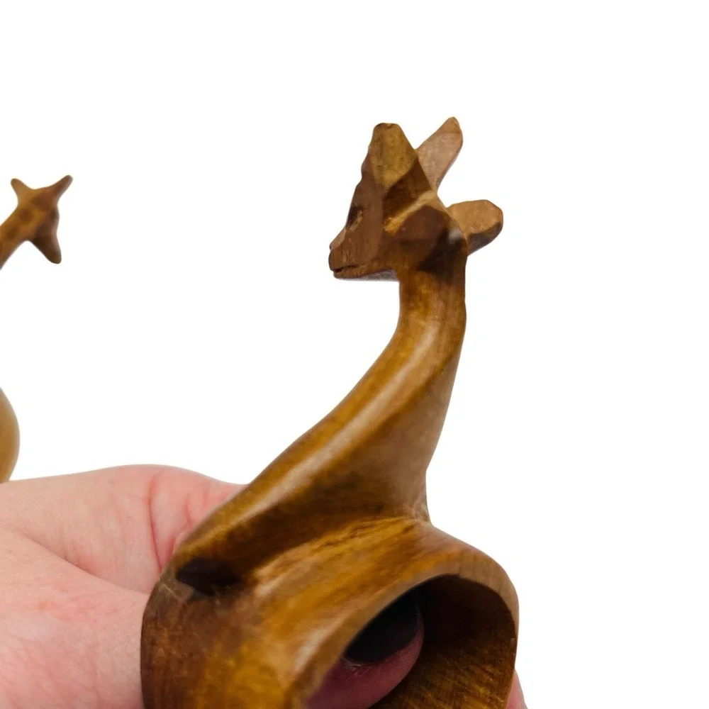 4 VTG African Safari Hand Carved Wooden Animal Napkin Rings Lion Giraffe Set